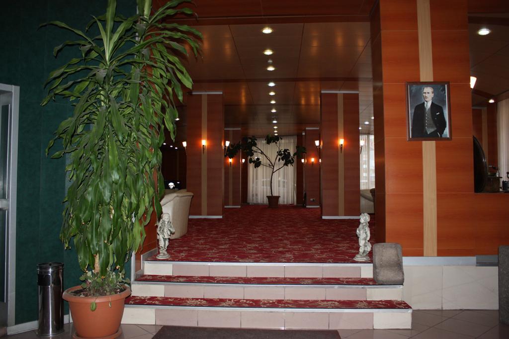 Otel Amiller 埃尔祖鲁姆 外观 照片